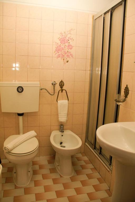 ホテル Sao Neutel シャヴェス 部屋 写真